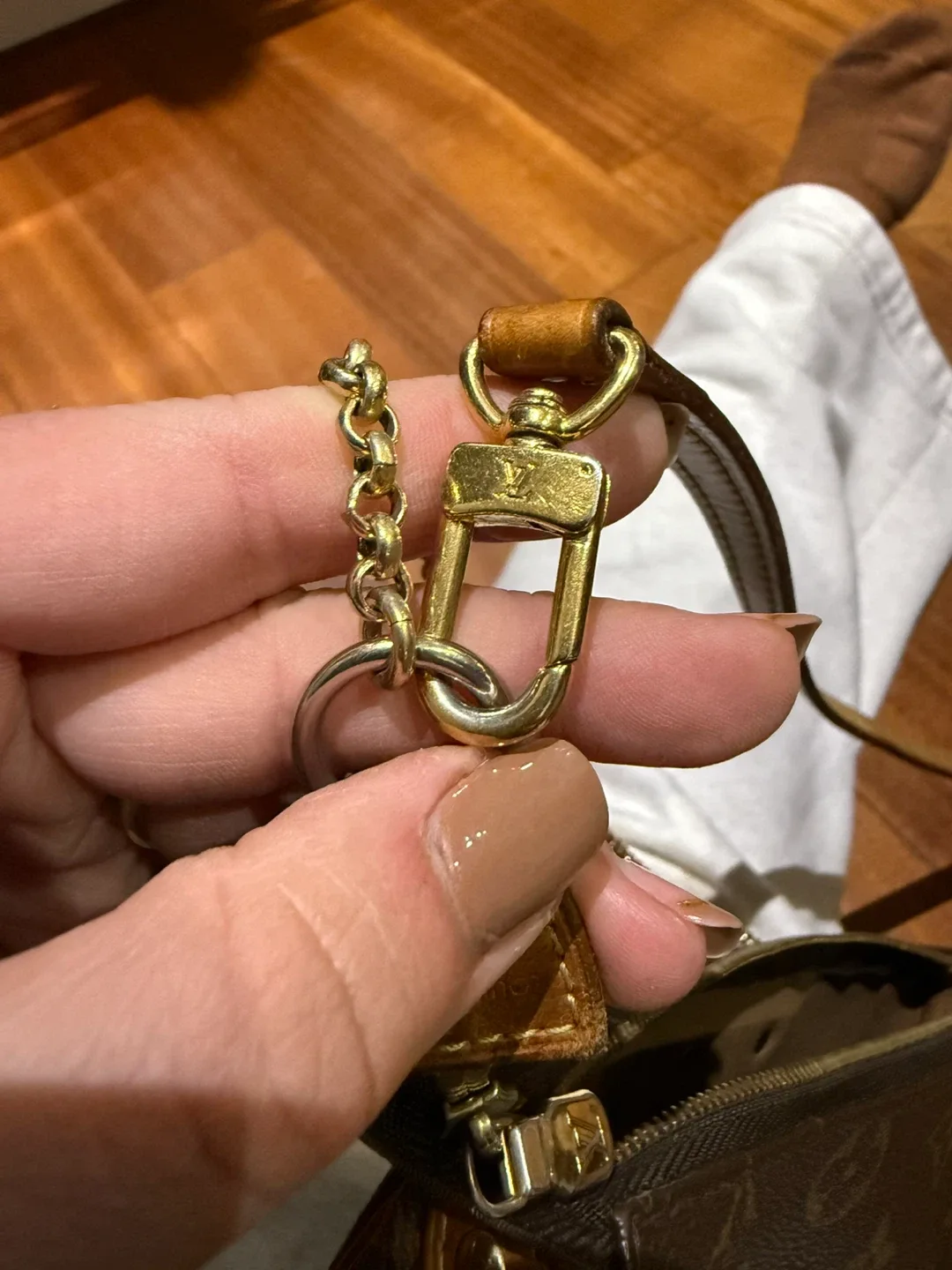 Authentic Louis Vuitton Purse 👜 image indicator(8)