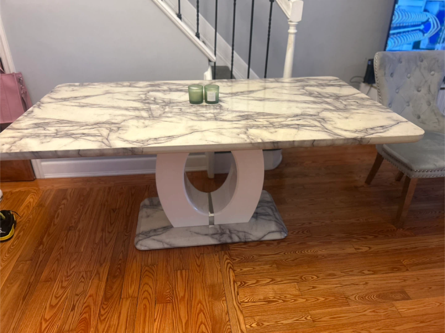 Marble Dining Table - 70 x 40 inches - photo 5