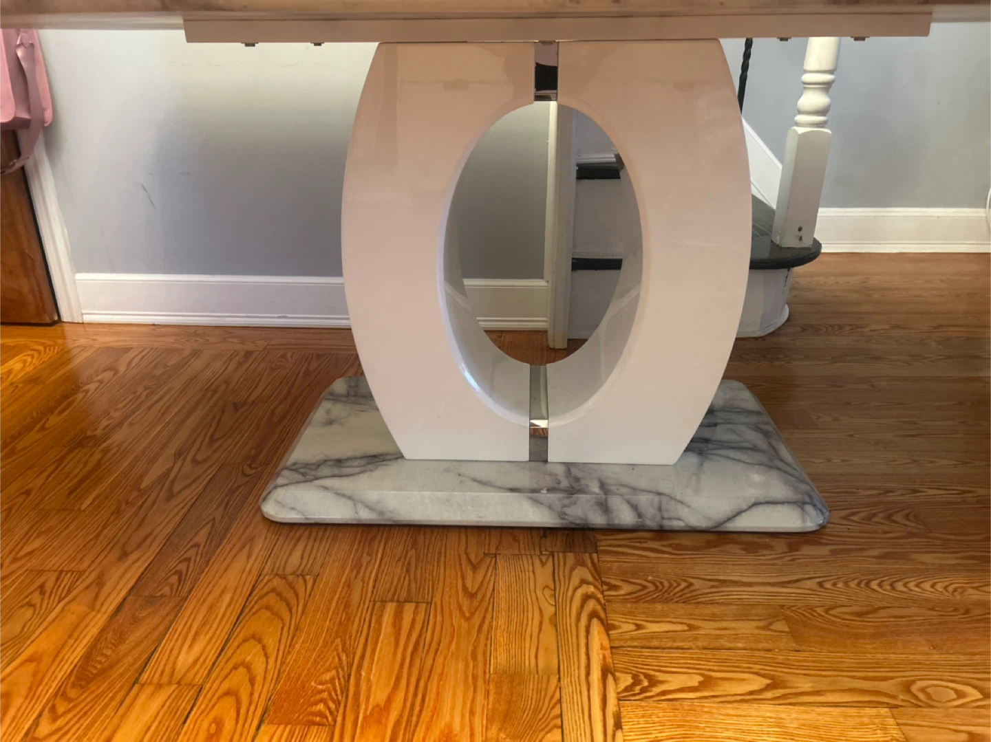 Marble Dining Table - 70 x 40 inches - photo 4