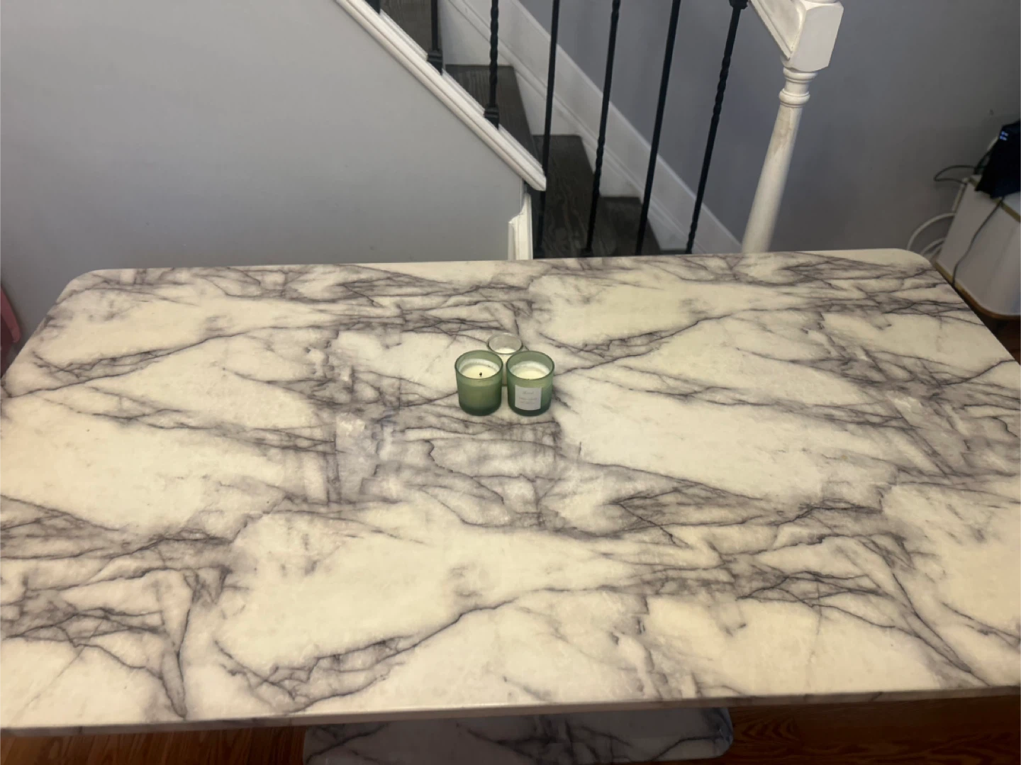 Marble Dining Table - 70 x 40 inches - photo 3