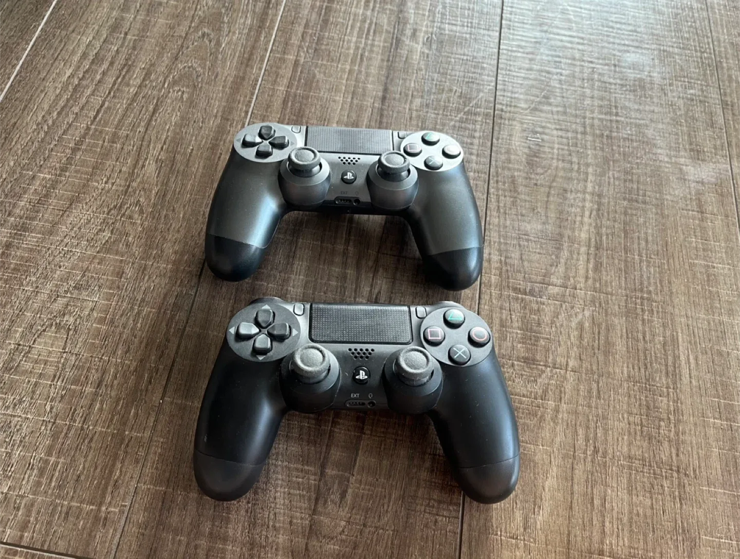 PlayStation 4 with 2 Controllers + 3 Games image indicator(3)