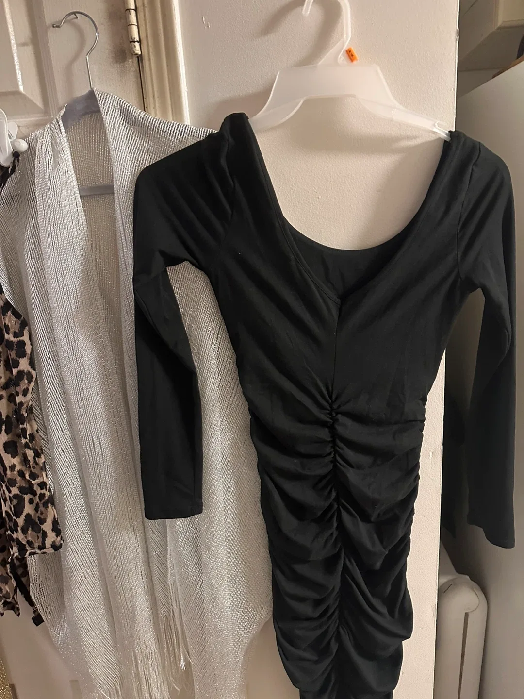 Assorted Women's Clothing Size L (v3) image indicator(5)