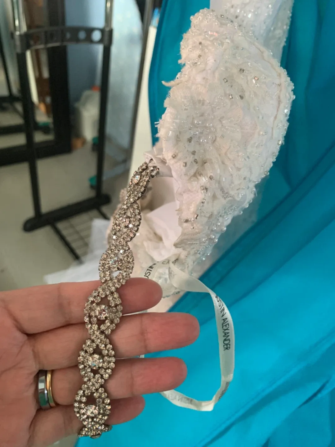 Justin Alexander Wedding Dress image indicator(4)