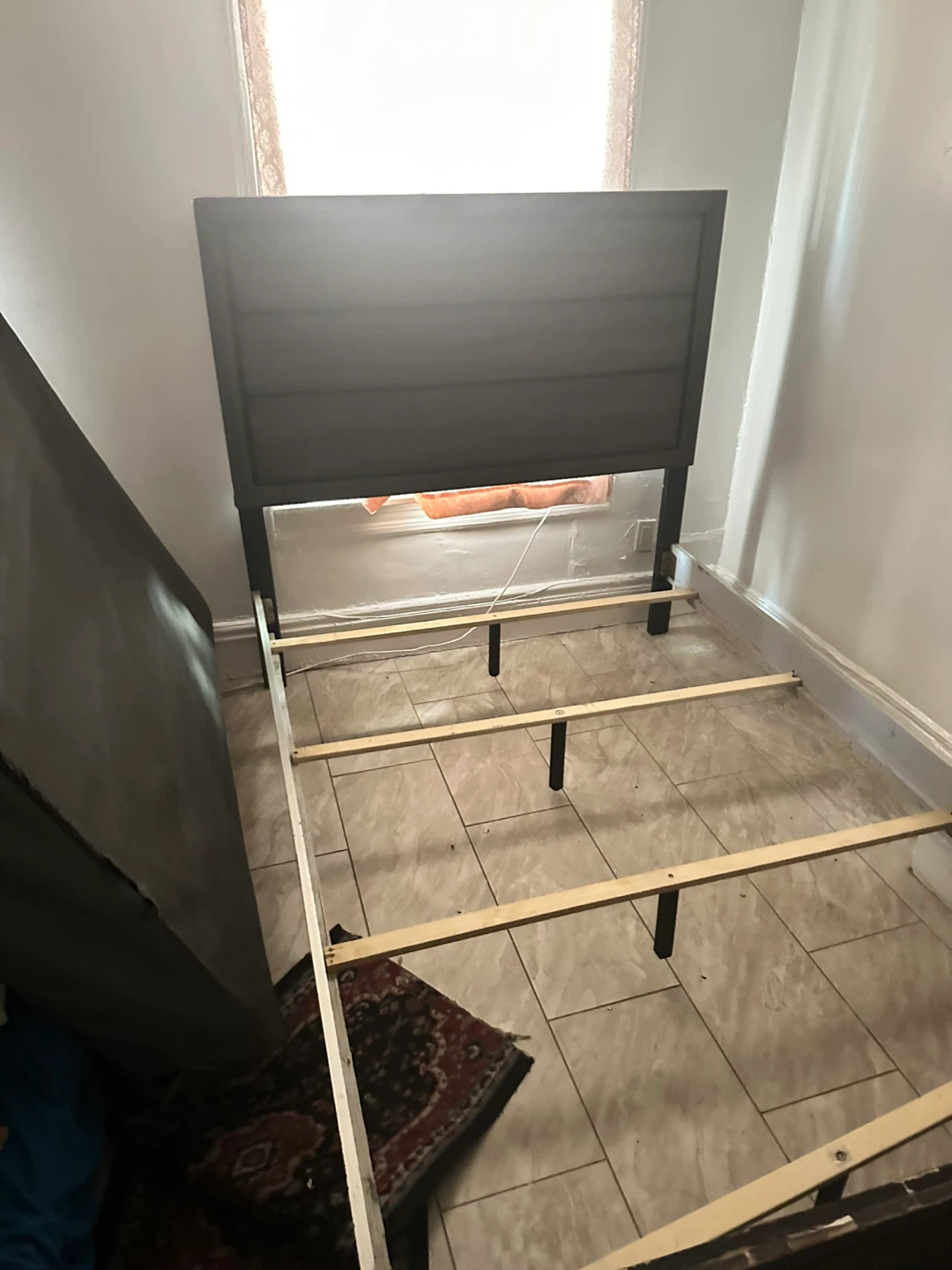 Queen Size Bed Frame - photo 2