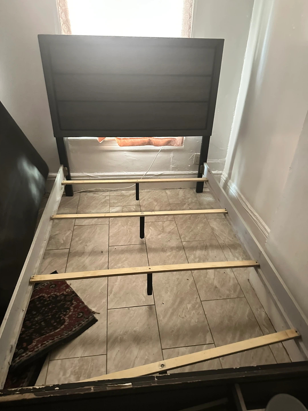 Queen Size Bed Frame - photo 3