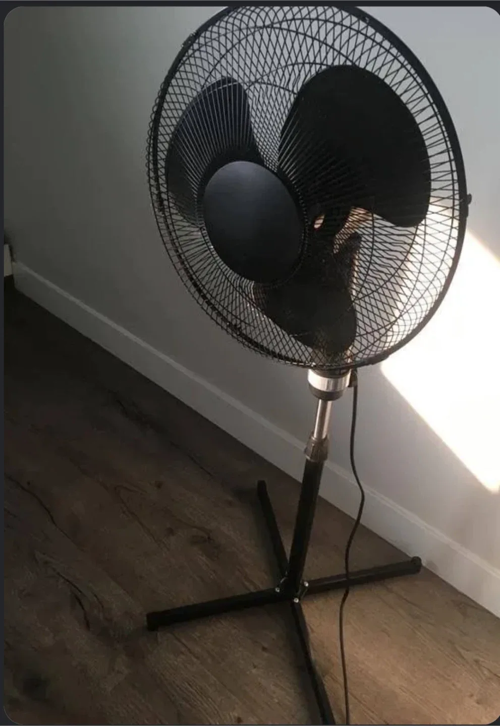 16 in Standing fan for sale image indicator(4)