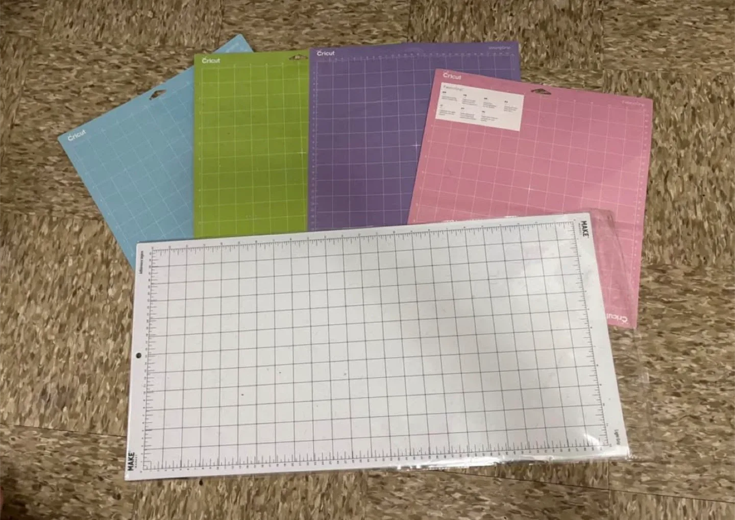 Cricut Explore Air 2 Machine, Mats, & Supplies image indicator(3)