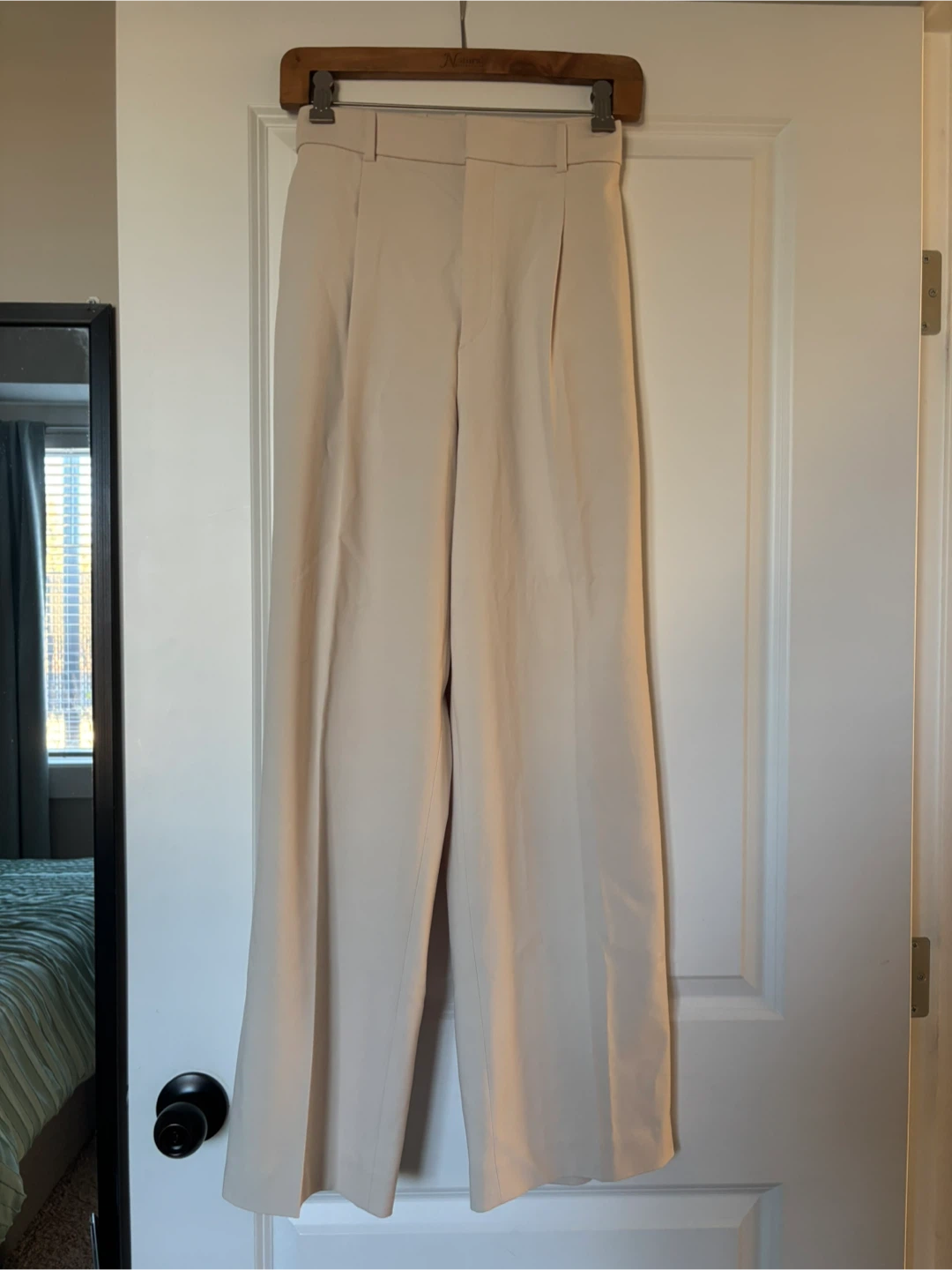 Uniqlo Beige Wide Leg Trousers