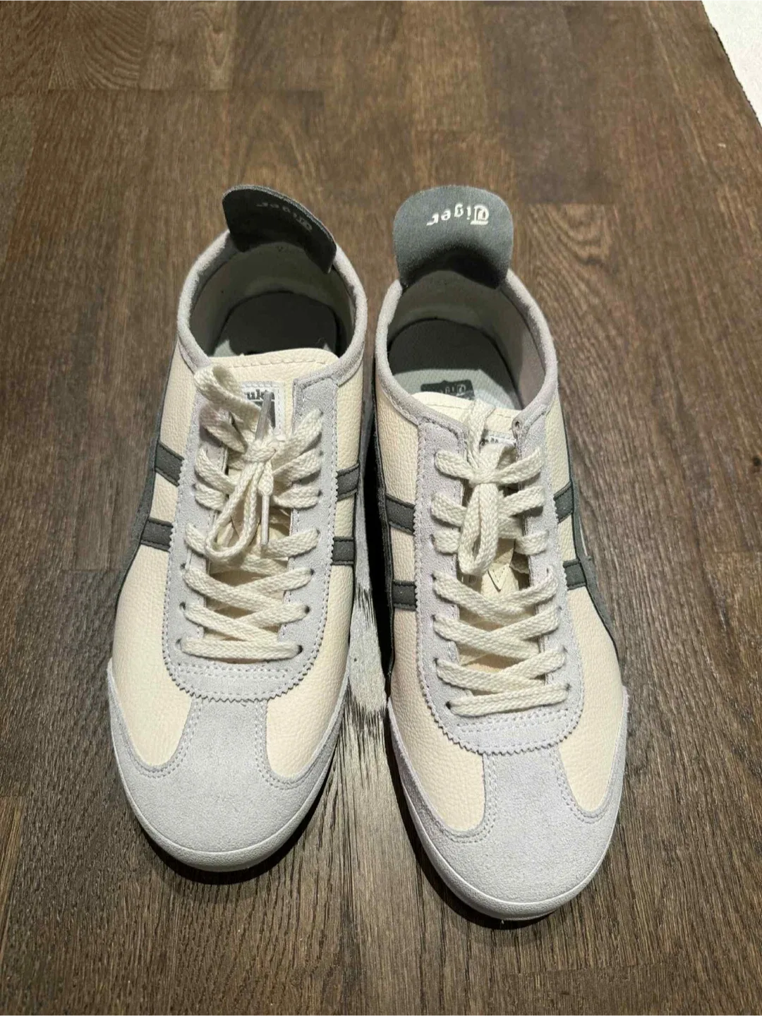 [M9.5] Onitsuka Tiger Cream/Grey Sneakers thumbnail