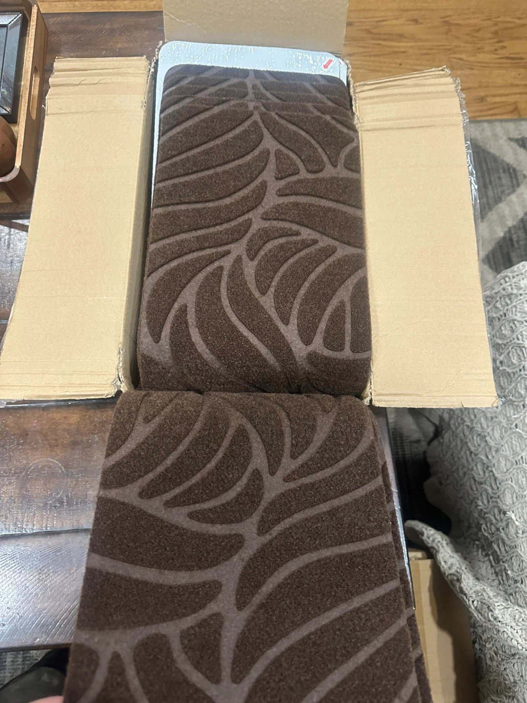 TROCHIN Non-Slip Stair Treads - Brown Leaves (15 Pack) - photo 4