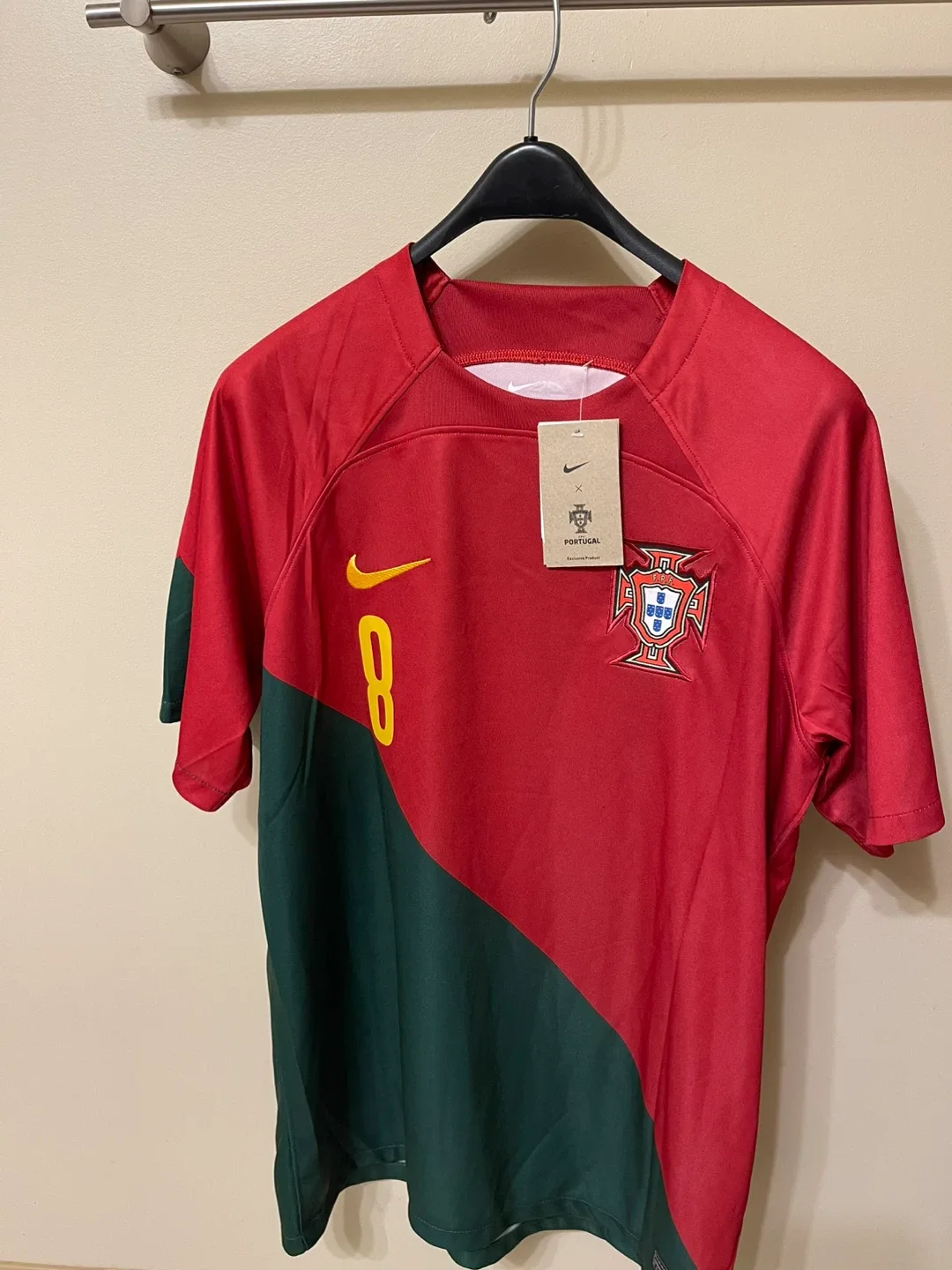 Nike Portugal B.Fernandes #8 Soccer Jersey image indicator(2)
