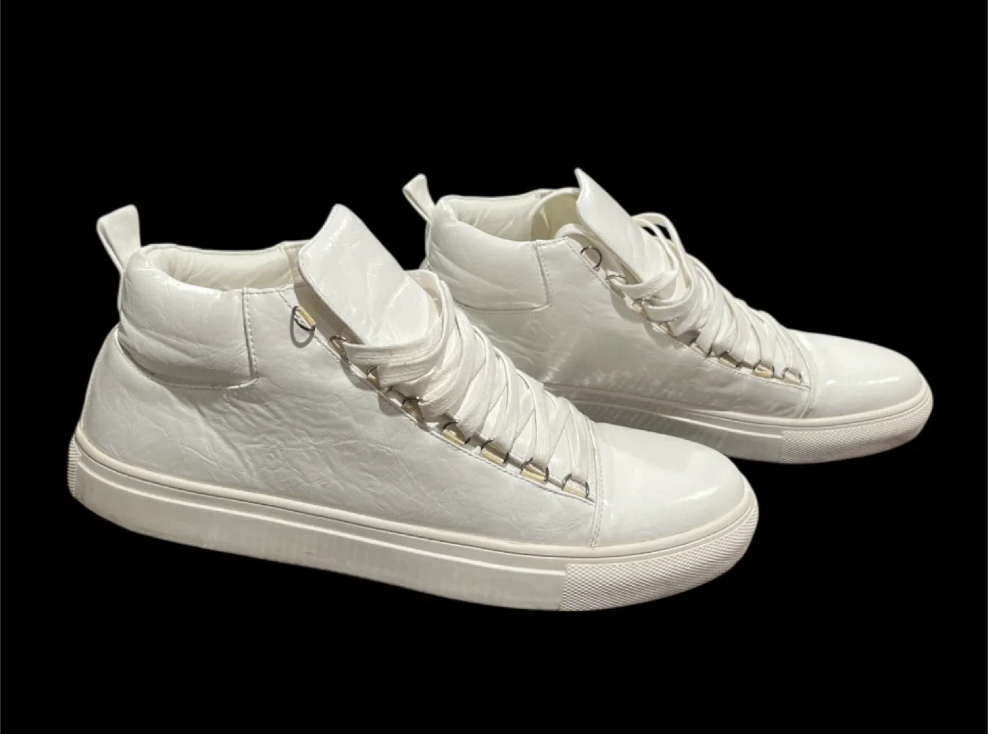White High-Top Sneakers image indicator(4)