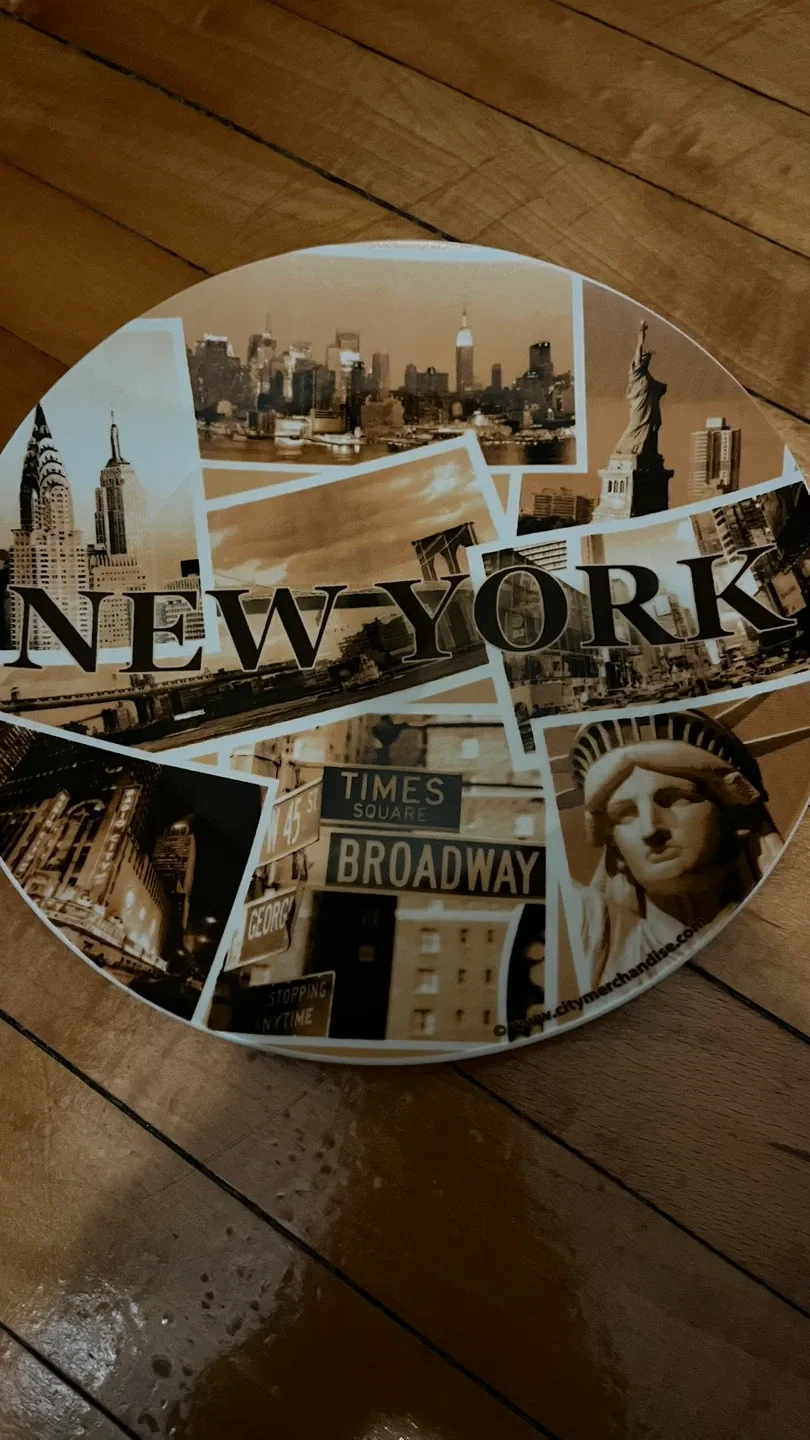 Decorative Souvenir Plates image indicator(7)