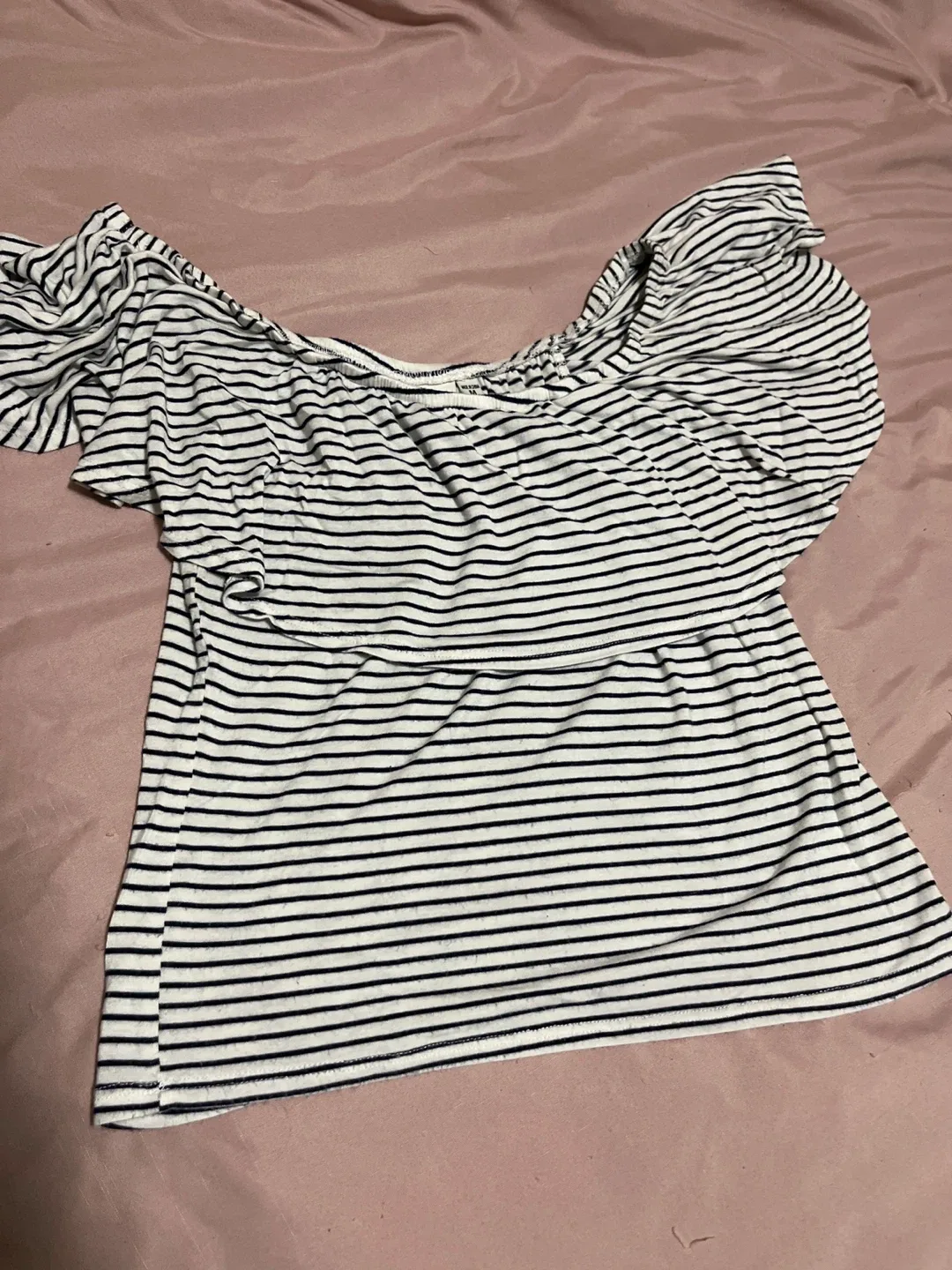 Off Shoulder Top image indicator(3)