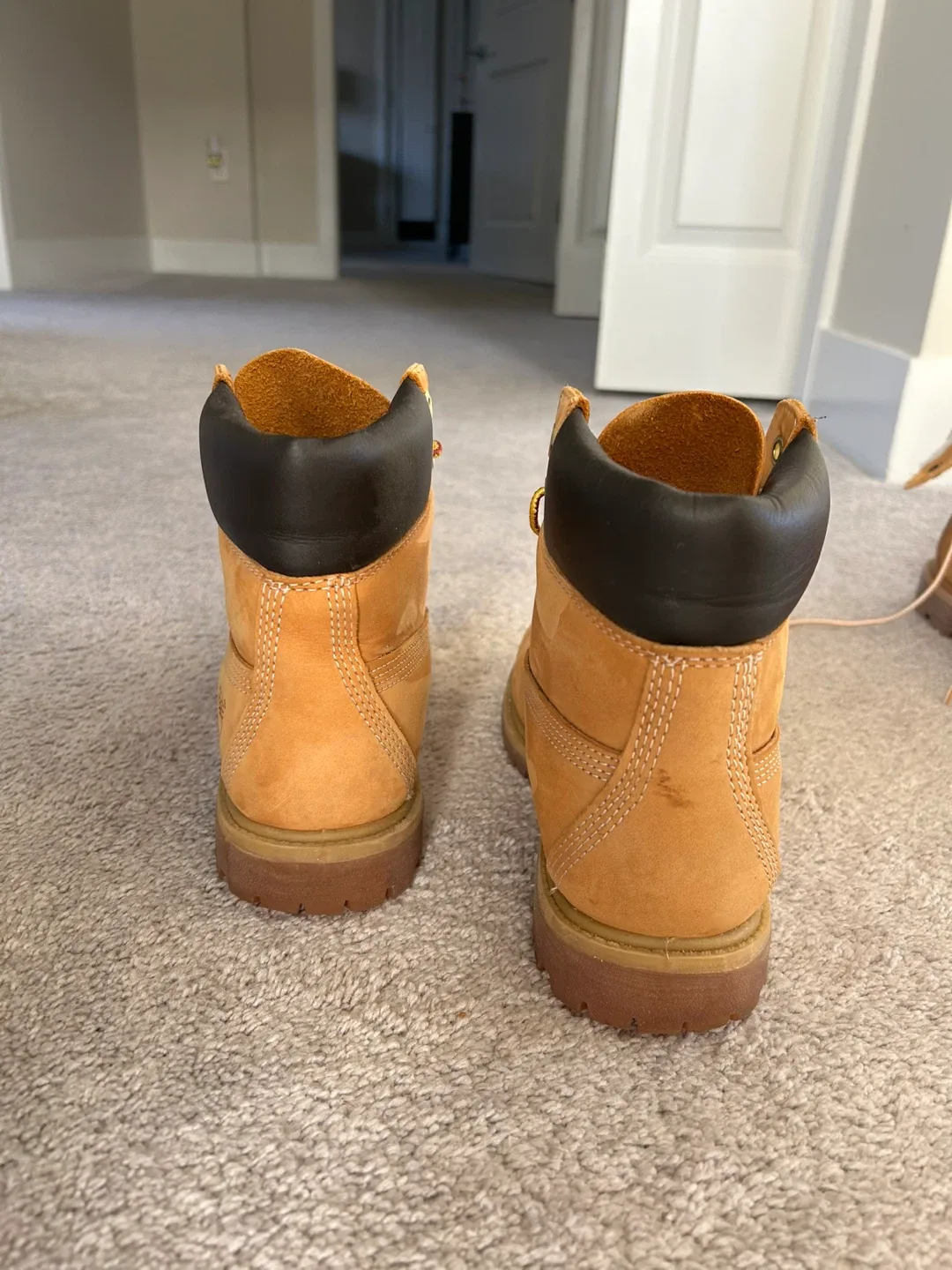 Timberland 6W Classic Wheat Boots image indicator(3)