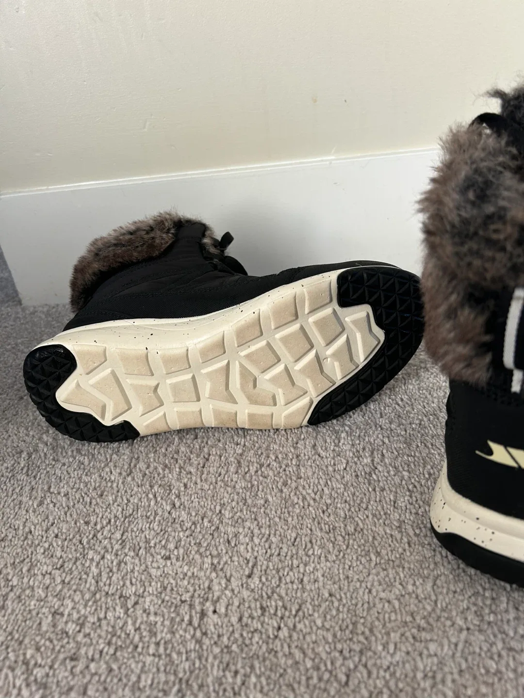 Trespass Waterproof Winter/snow Boots - Size uk 5/EU 38 image indicator(4)