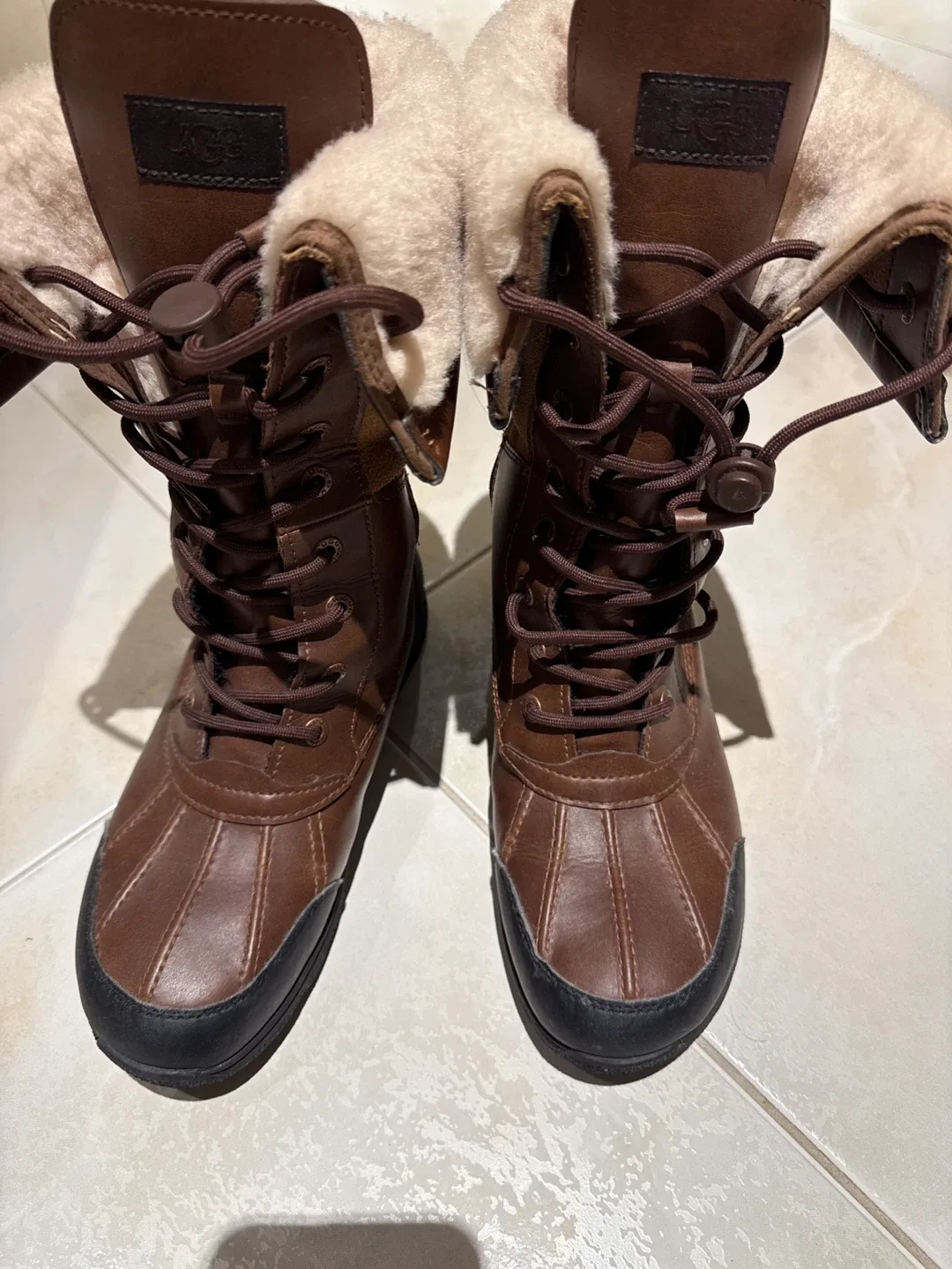 Ugg Brown Leather Boots - Women's Size 6 image indicator(4)