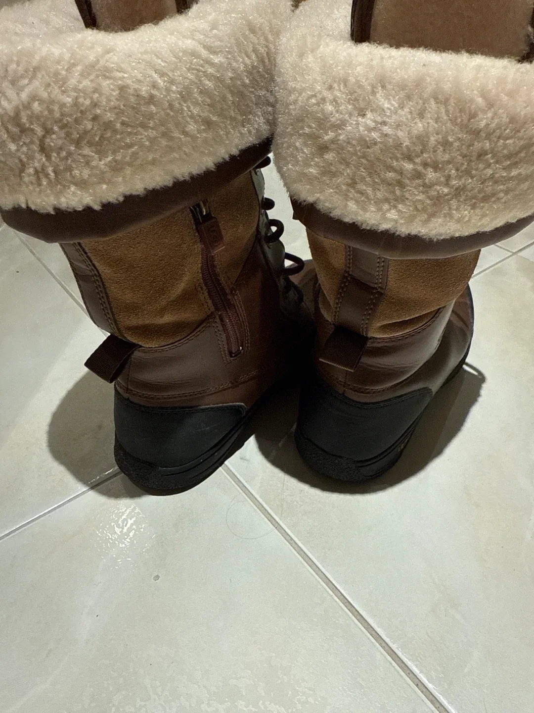 Ugg Brown Leather Boots - Women's Size 6 image indicator(3)