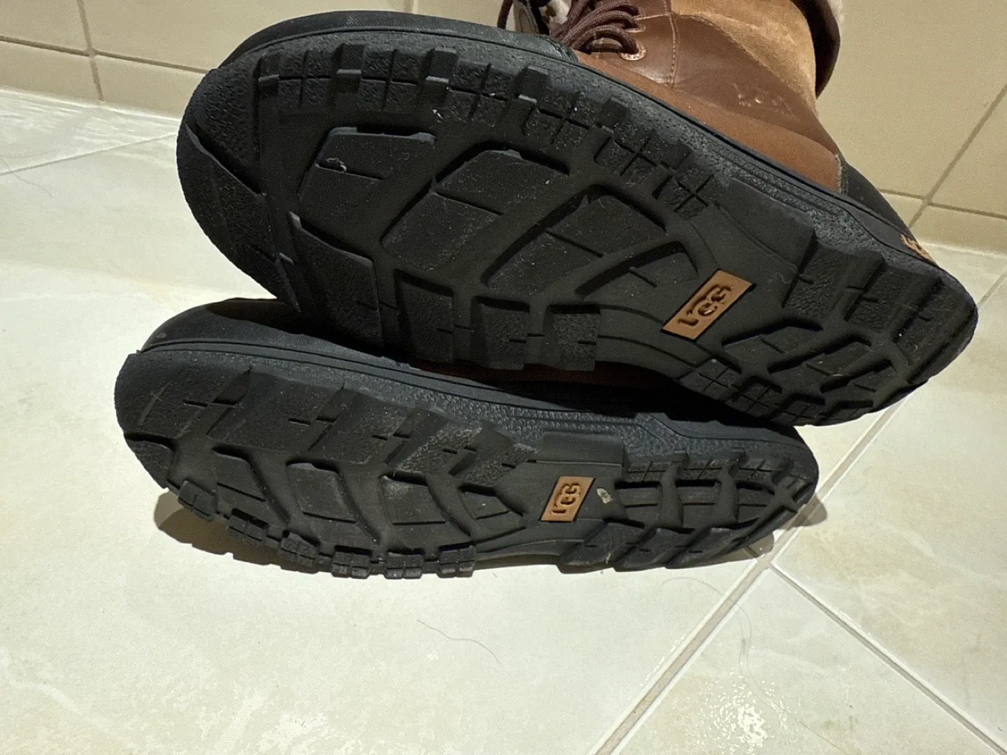 Ugg Brown Leather Boots - Women's Size 6 image indicator(6)