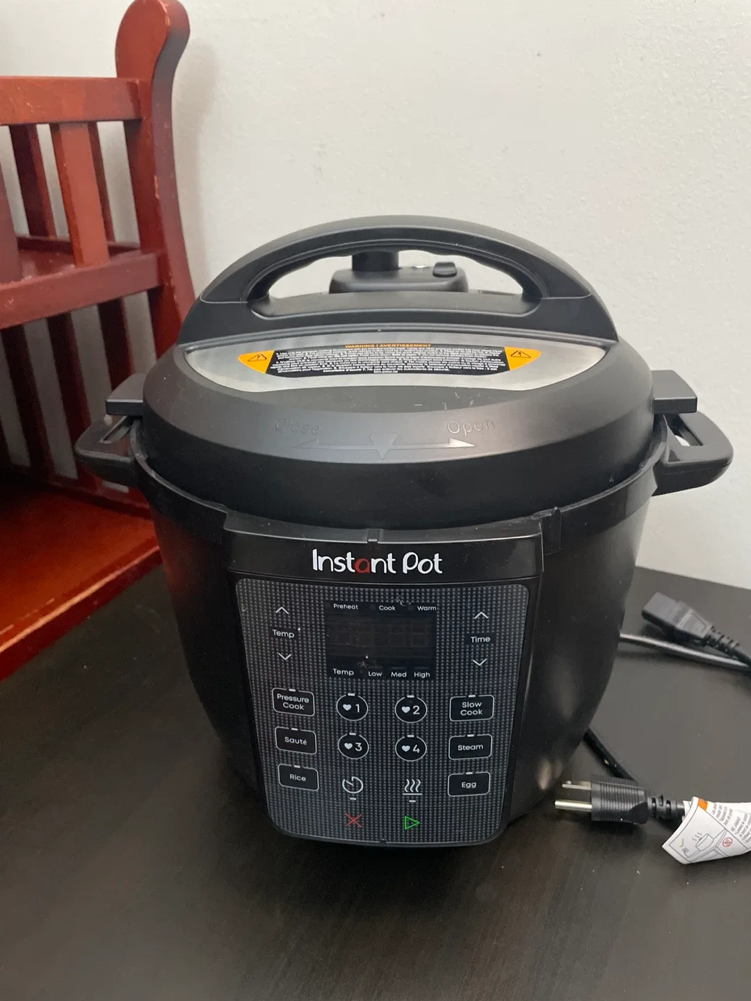 Instant Pot Electric Pressure Cooker 6 Quart thumbnail