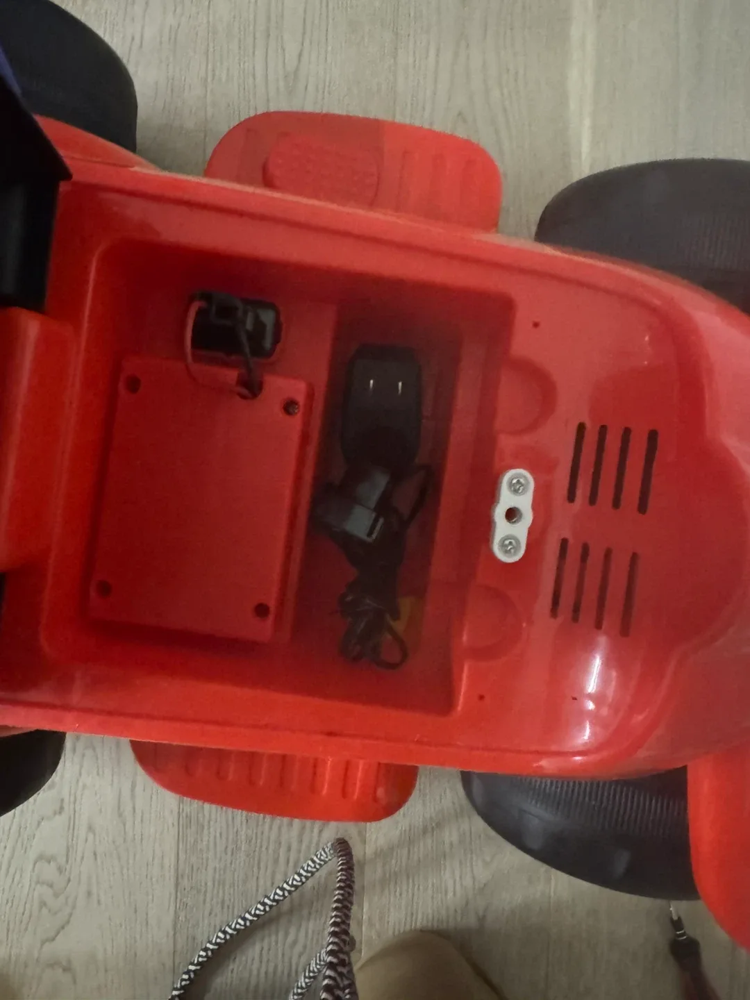 Spiderman Ride-On Airplane Toy image indicator(2)