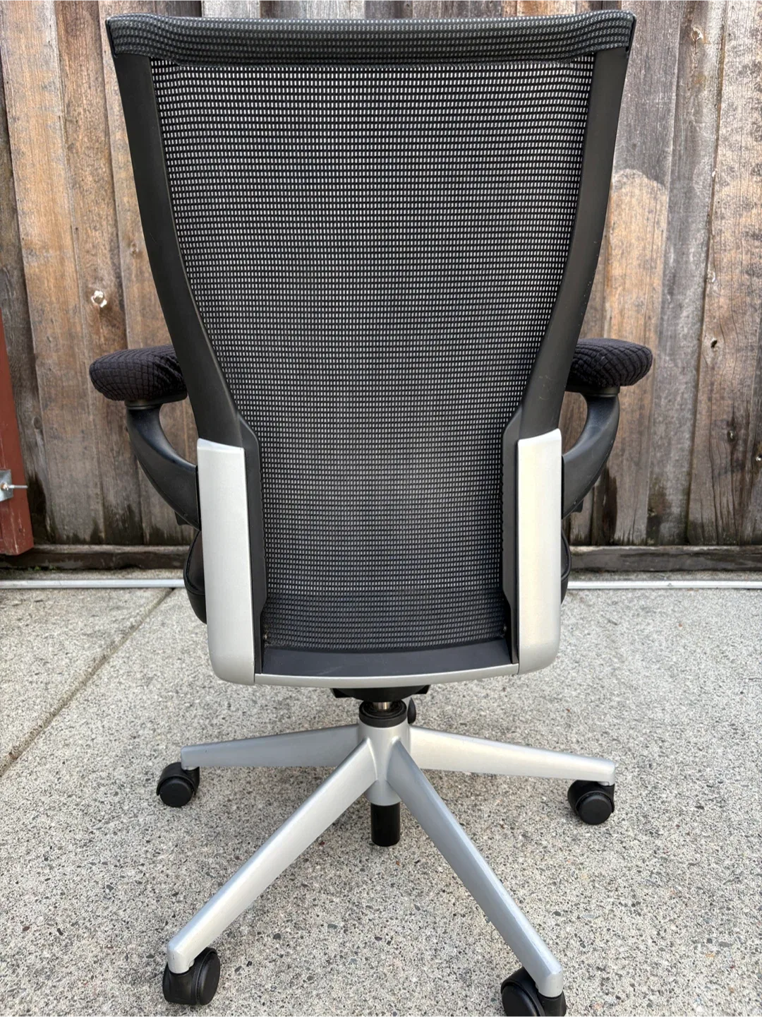 Haworth Ergonomic Multi Adjust Office Chair image indicator(2)