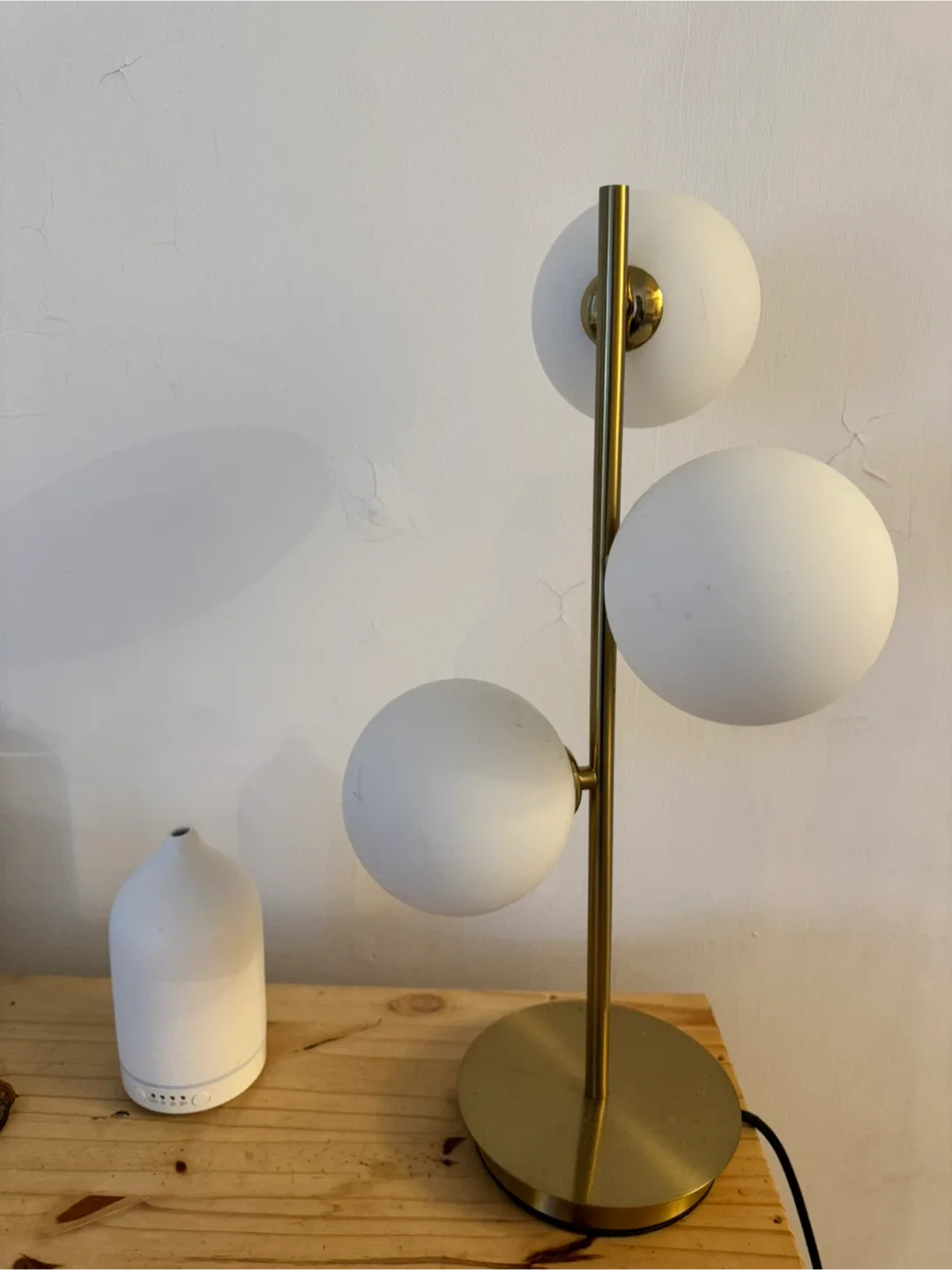 3-Light Brass Metal Bedside Lamp image indicator(6)