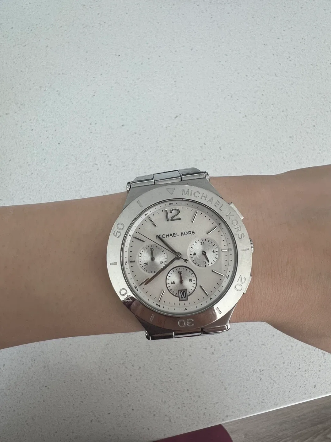 Michael Kors Women's Chronograph Watch image indicator(4)