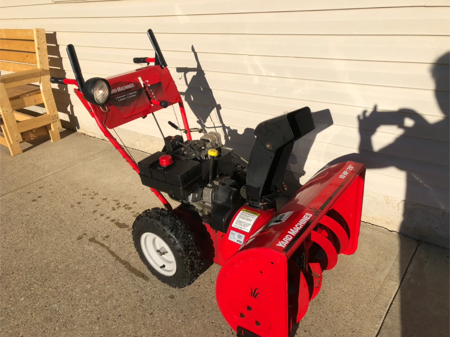 Yard Machines 10 HP / 28" Snowblower
