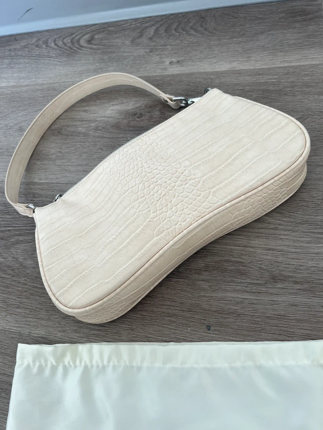 JW PEI Eva Shoulder Bag - Ivory Croc image indicator(3)