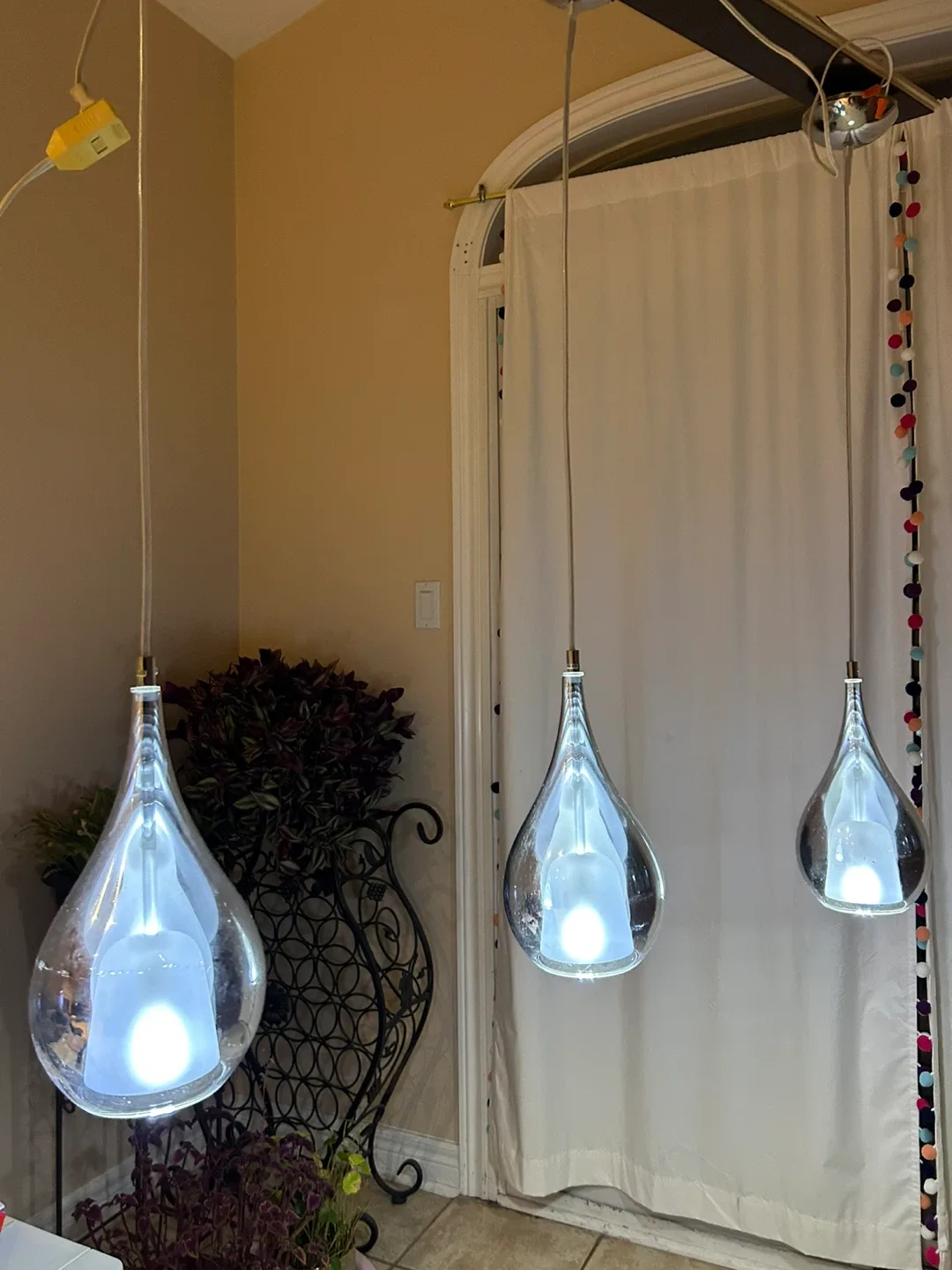 Glass Teardrop Pendant Lights image indicator(5)