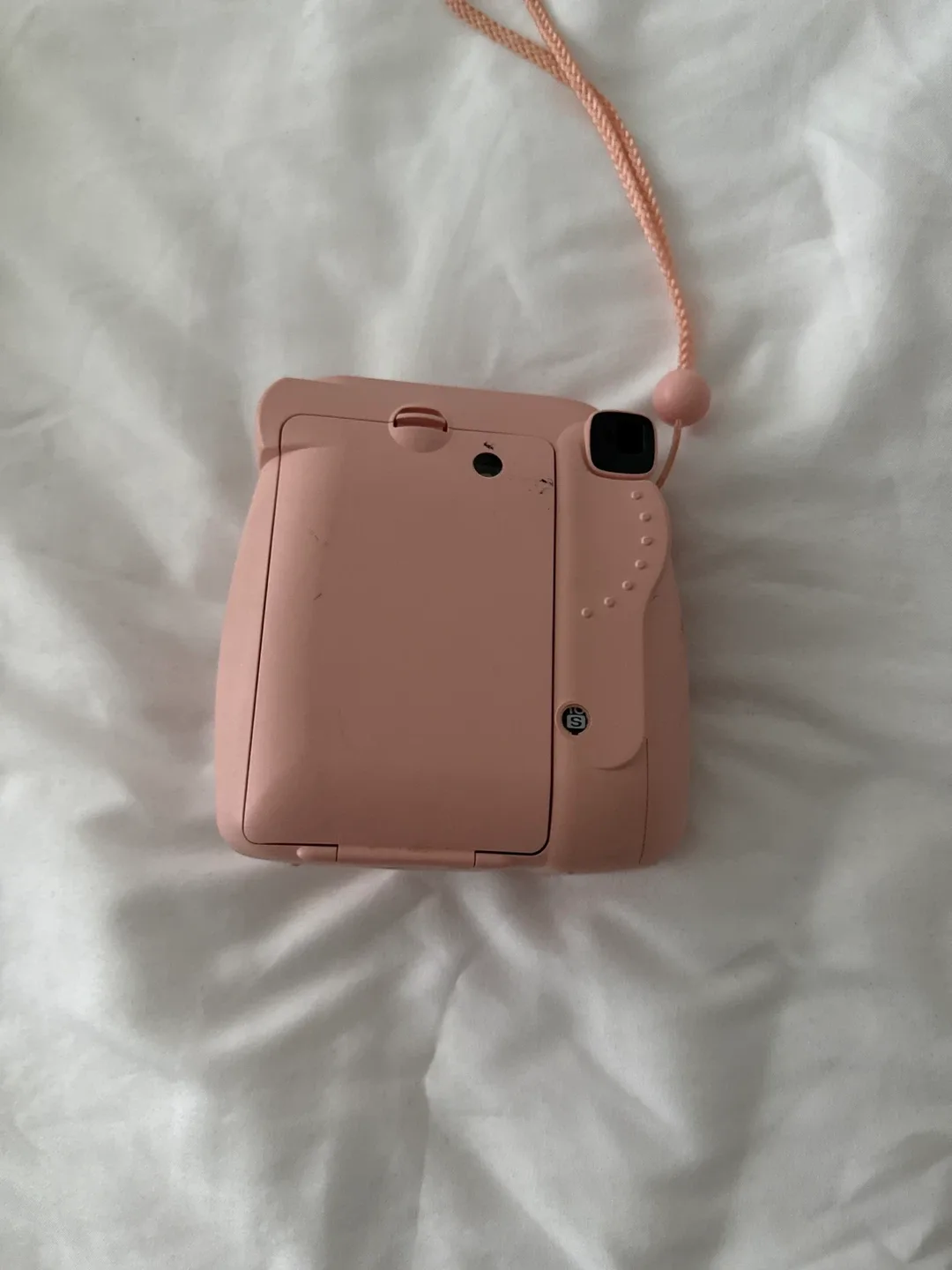 Moving out sale: fujifilm Instax Mini 8 Instant Camera image indicator(3)