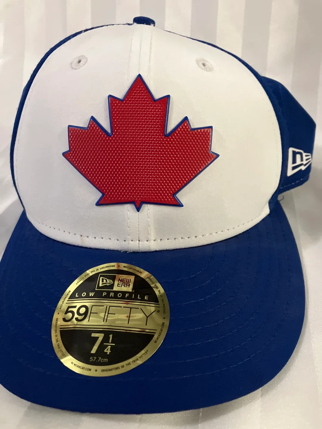 New Era Toronto Blue Jays 59FIFTY Hat - Size 7 1/4 image indicator(4)