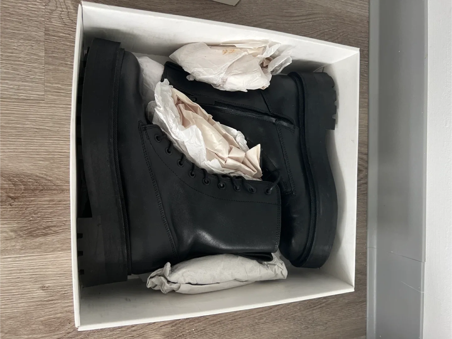 & Other Stories Black Leather Platform Boots - Size 37 image indicator(5)