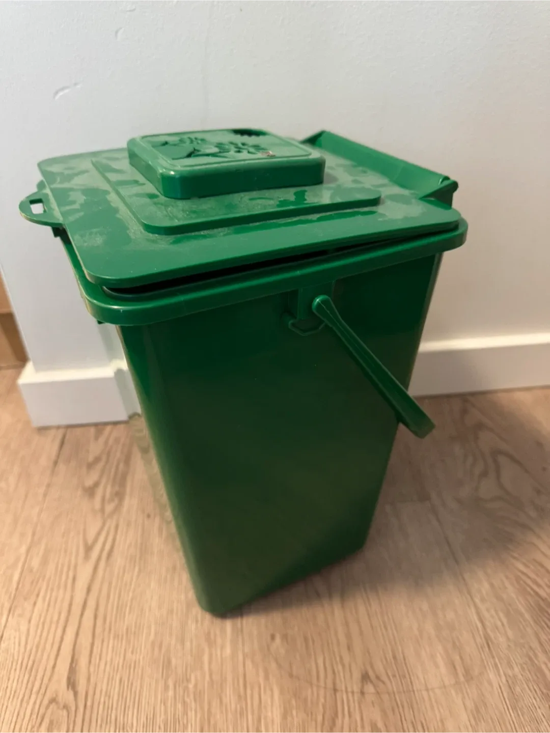 Green Compost Bin thumbnail