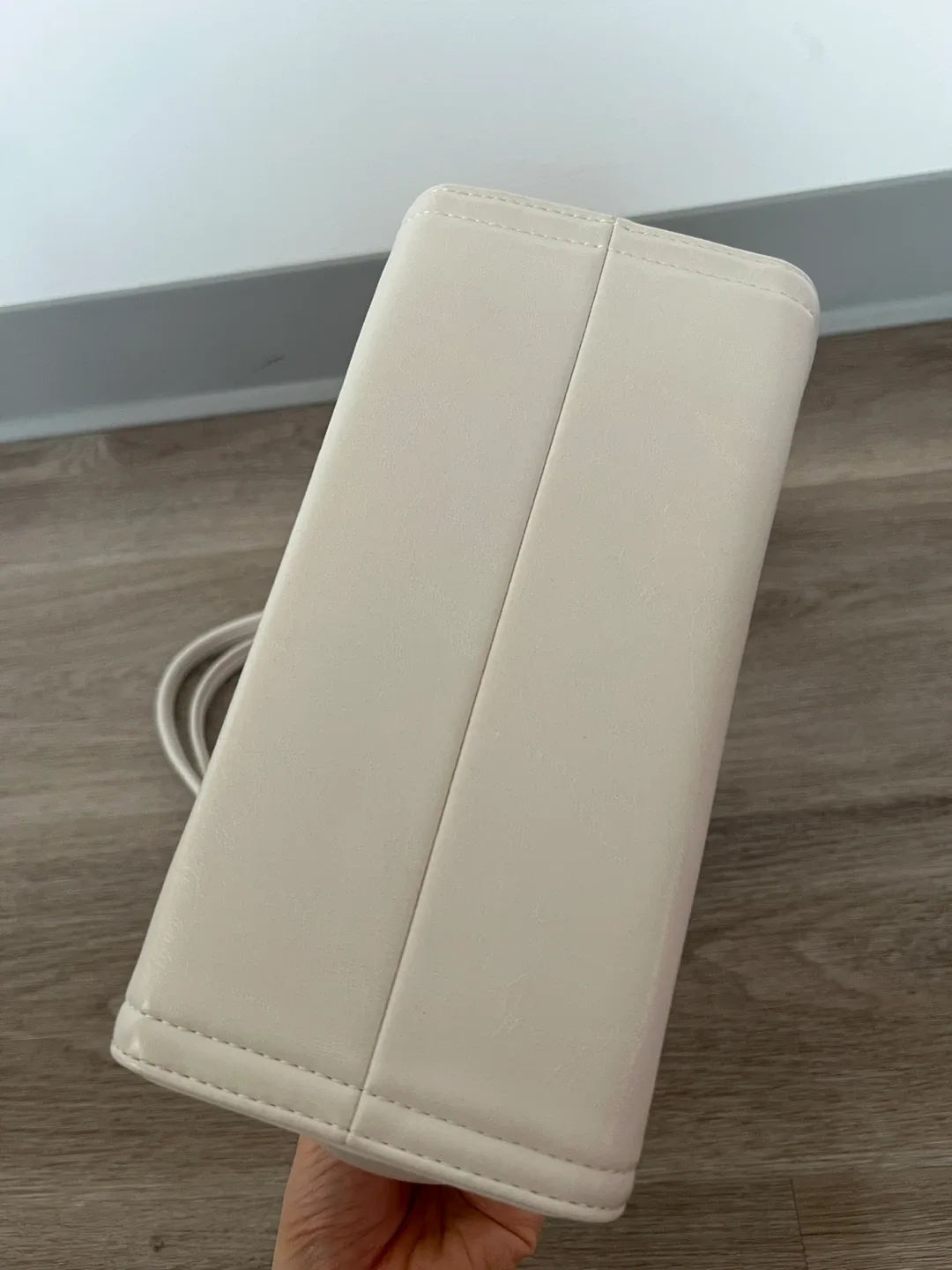 STAND OIL Oblong Bag Tiny Cream image indicator(4)