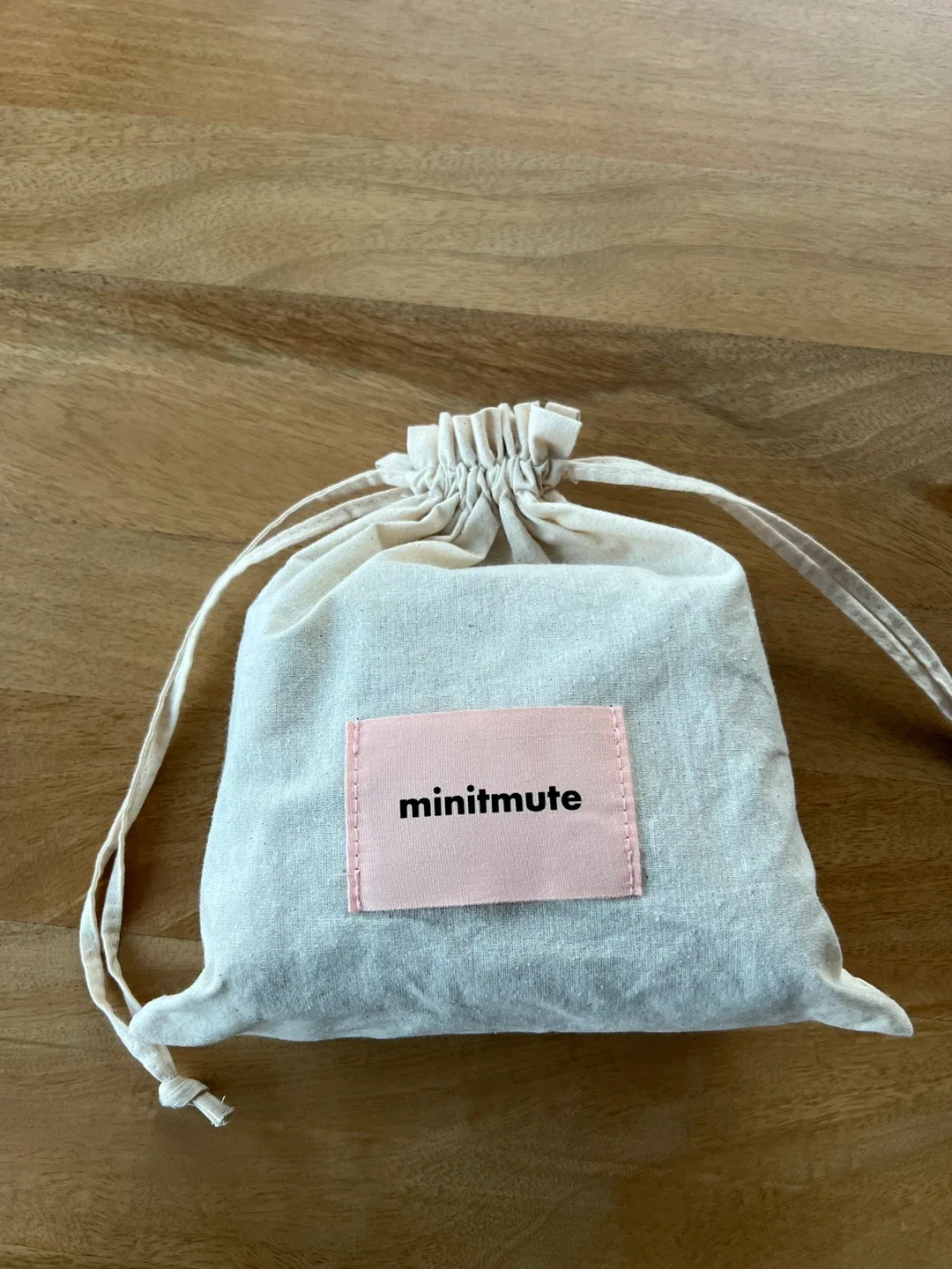 minitmute Brett Mini Mu Black Bag image indicator(4)