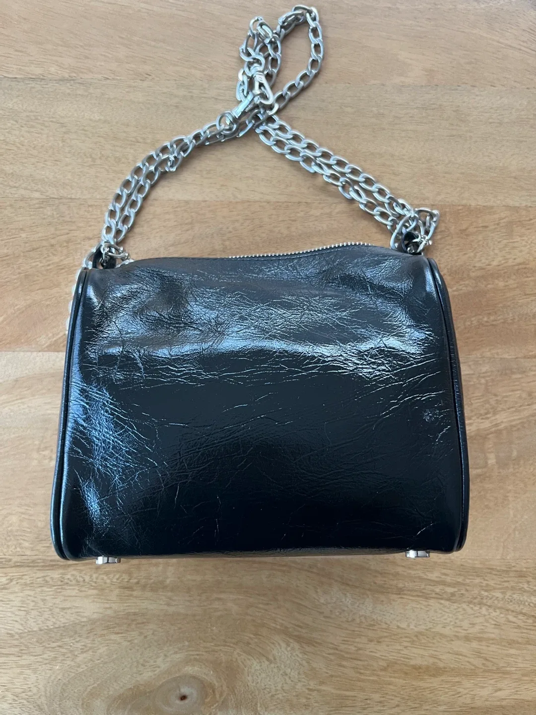 minitmute Brett Mini Mu Black Bag image indicator(2)