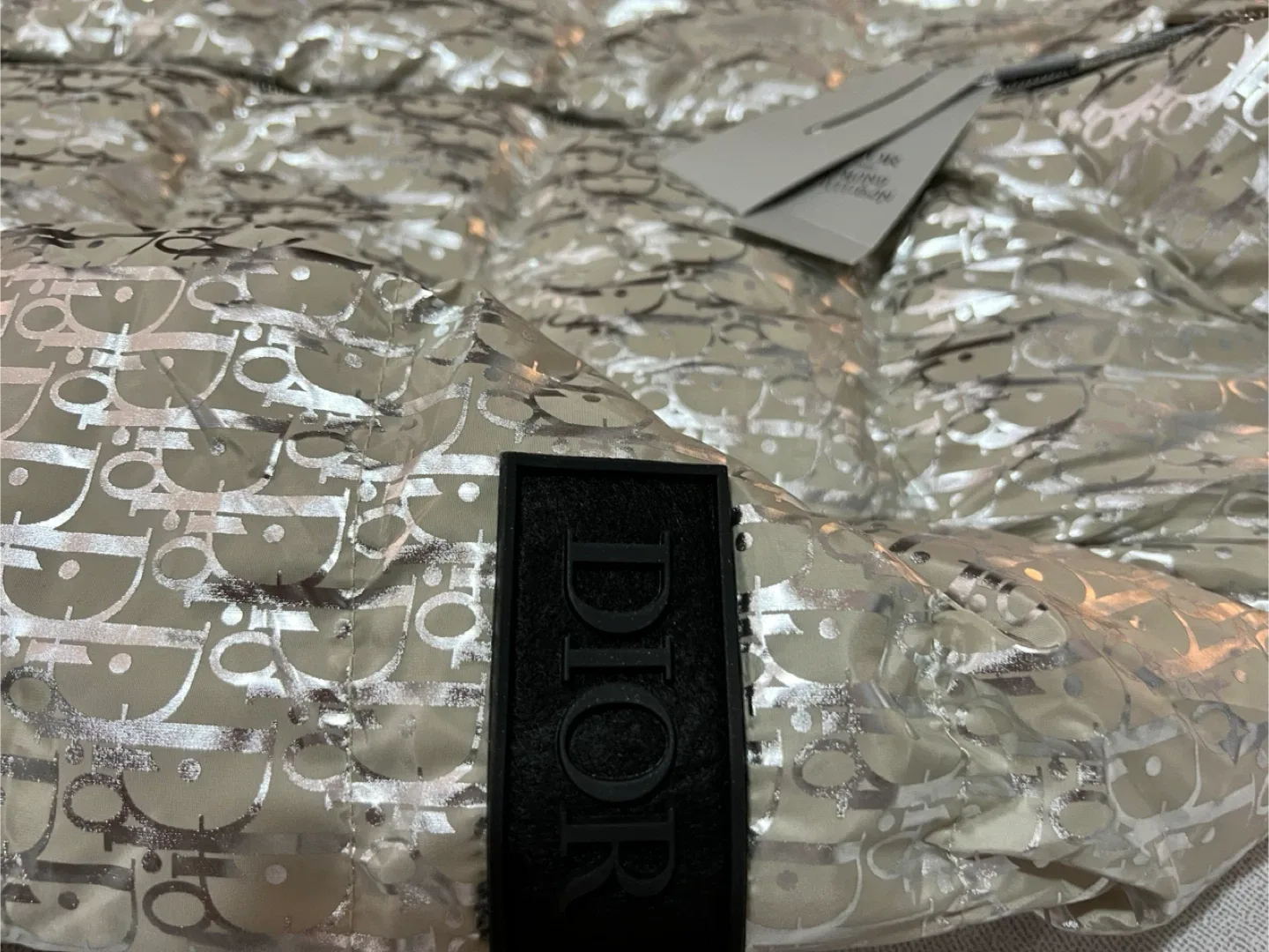 Beige Puffer Jacket - Size M image indicator(5)