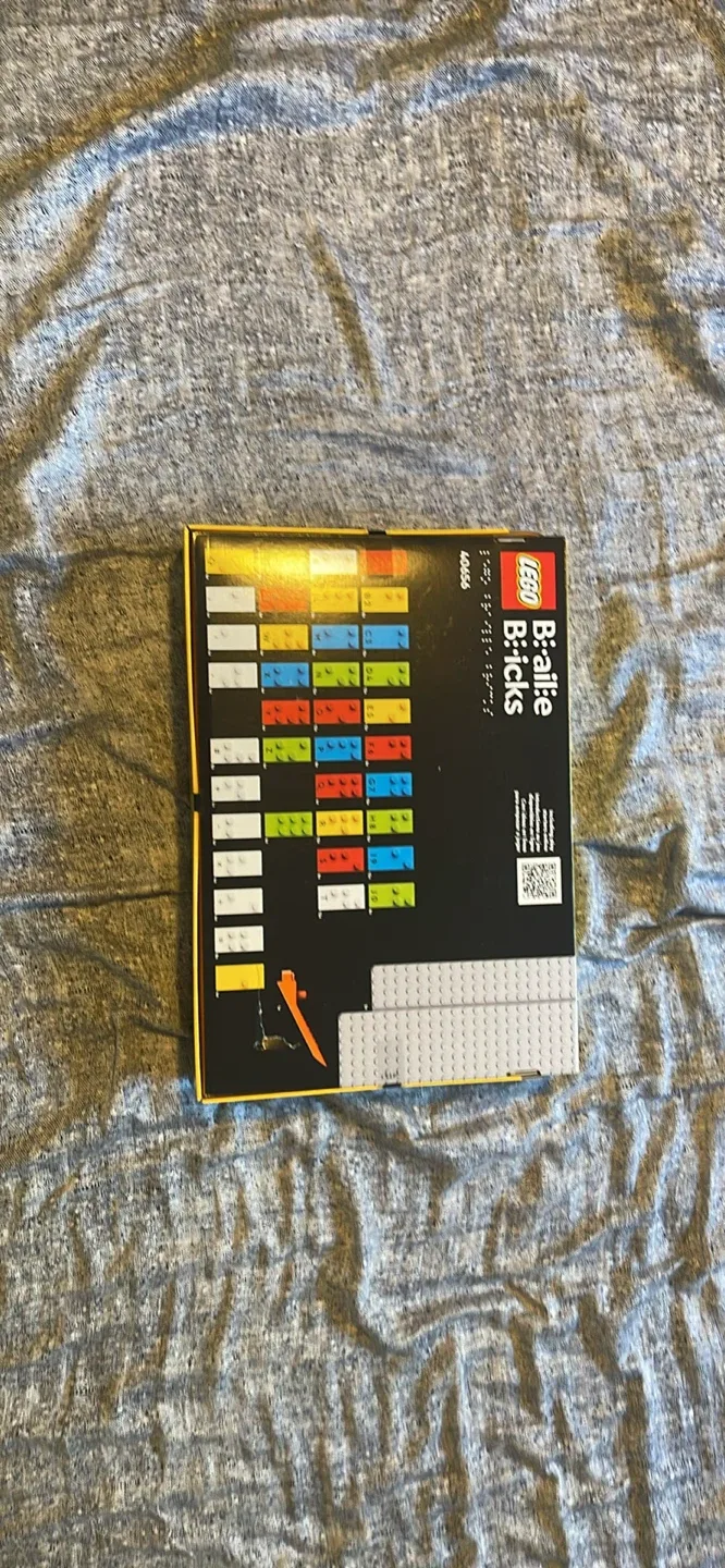 LEGO Braille Bricks - Play with Braille image indicator(2)