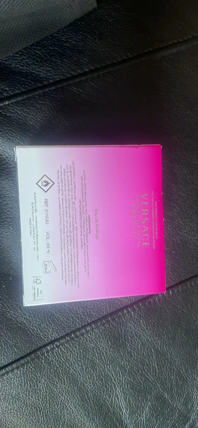 Versace Bright Crystal Absolu Eau de Parfum 50ml image indicator(2)