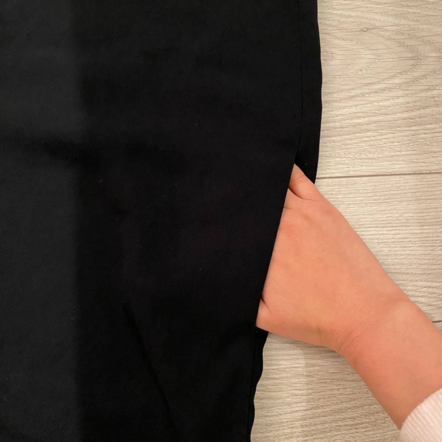 BANANA REPUBLIC Sleeveless Black Dress (0 / XS) image indicator(4)