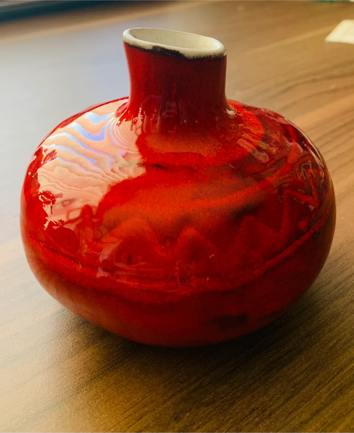 Vintage Estriceram Canada Redware Vase image indicator(2)