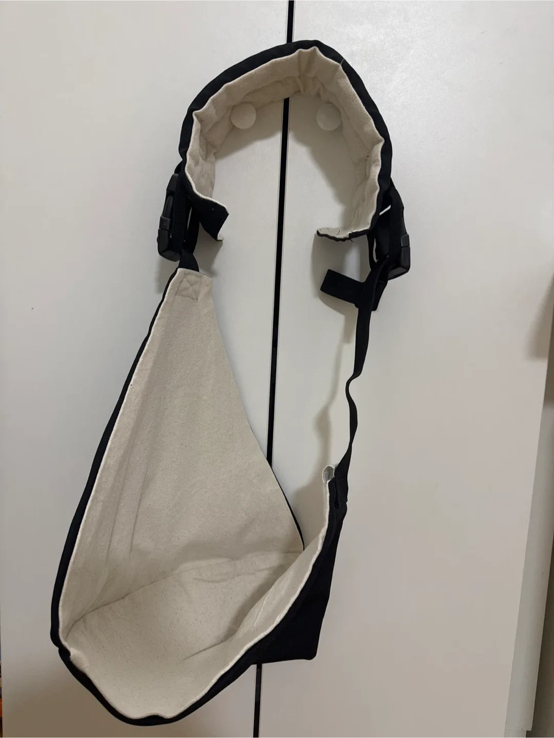 GREEAL Baby Sling Carrier - Black image indicator(2)