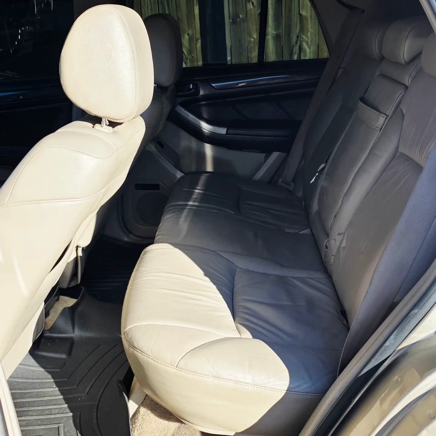 Toyota 4Runner SUV image indicator(8)