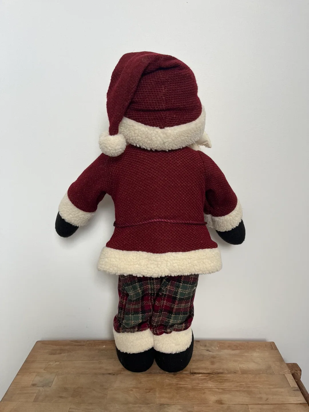 Fabric Santa Greeter 28” tall image indicator(4)