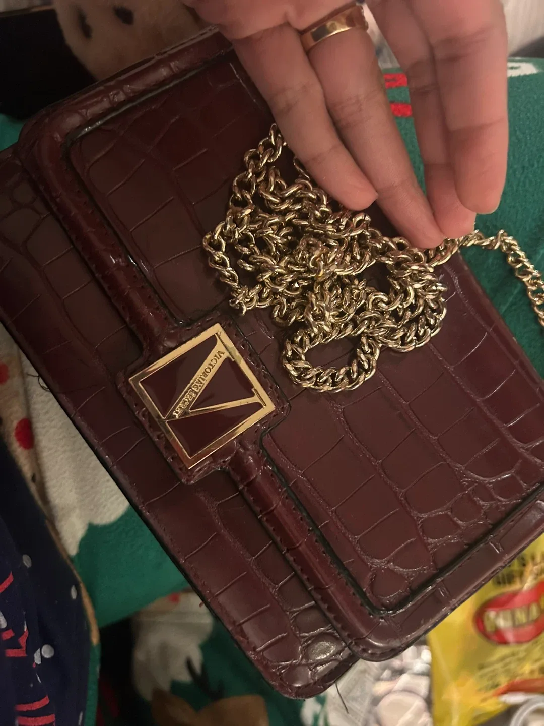 Victoria's Secret Burgundy Crossbody Bag image indicator(2)