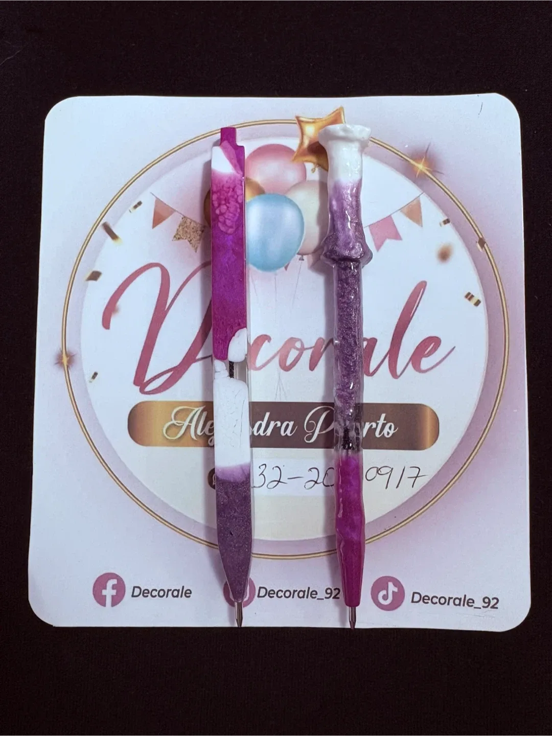 Decorale Personalized Letter Keychain image indicator(8)