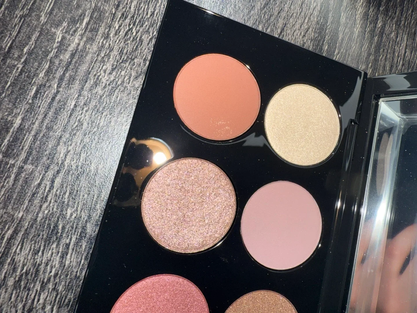 Pat McGrath Labs Mothership Eyeshadow Palette image indicator(2)
