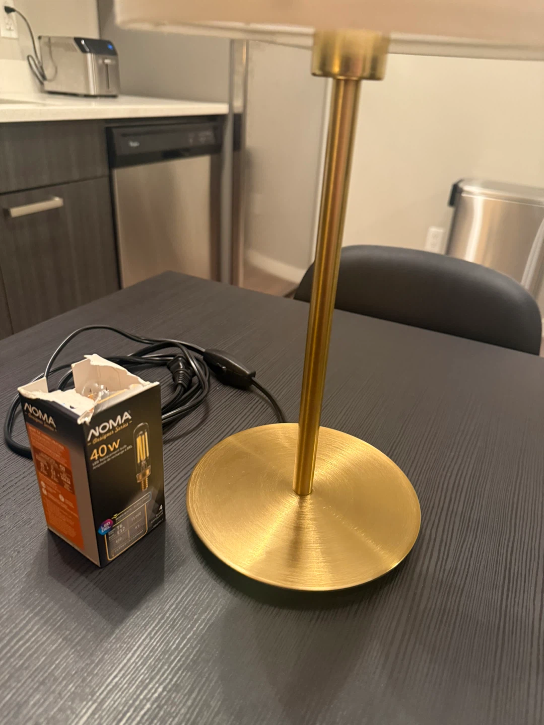 Table Lamp with NOMA 40W Bulbs - photo 2